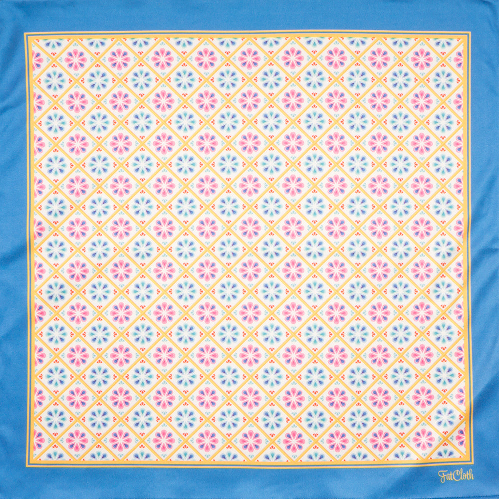 Light blue and pink drop wheels on the original FatCloth Heston White’s pattern really stand out of from light background
