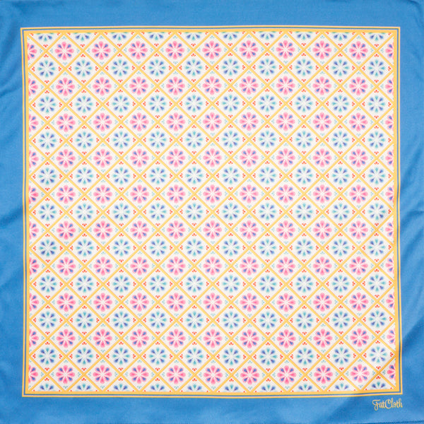 Light blue and pink drop wheels on the original FatCloth Heston White’s pattern really stand out of from light background