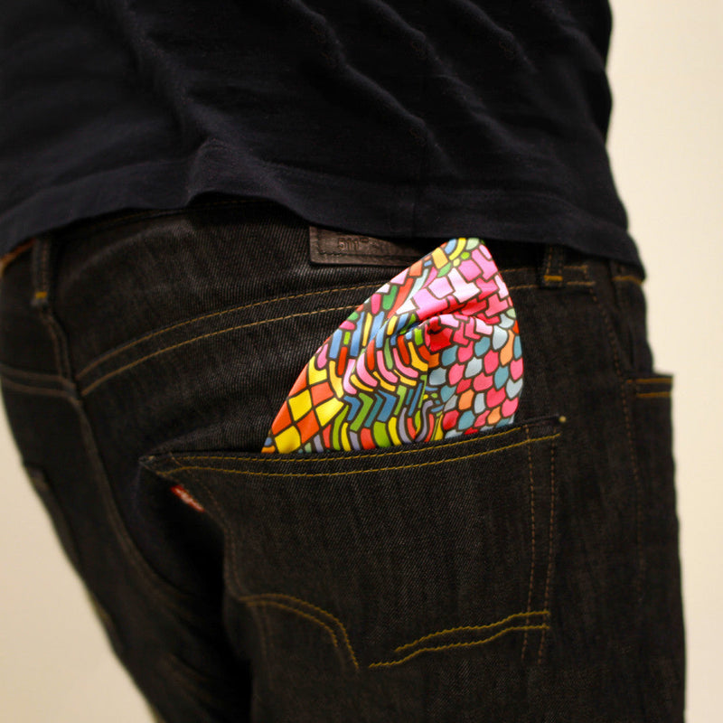 FatCloth Jonas pocket square’s durable microfiber fabric makes it a perfect tool for everyday use 