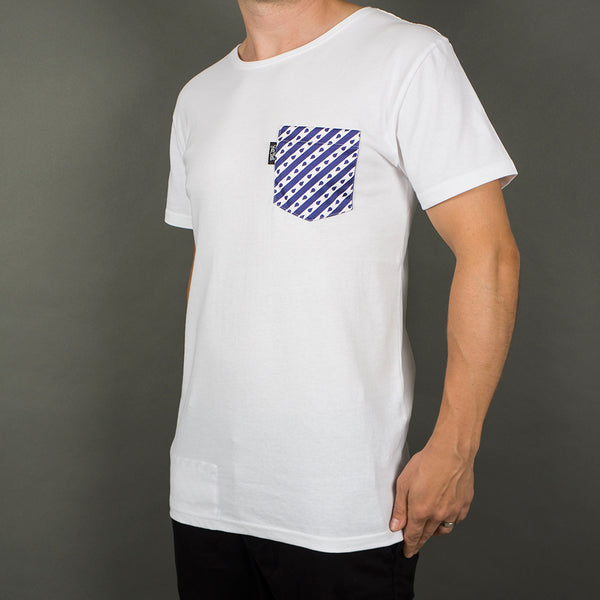 Pocket T-shirt white, dark blue striped pocket, recycled, sustainable